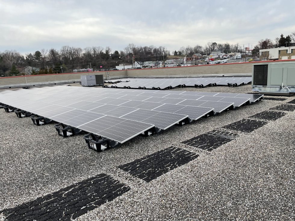 Smartstop Triangular Buildsing Commercial Project Profile: SmartStop #6060 | Tiger Solar